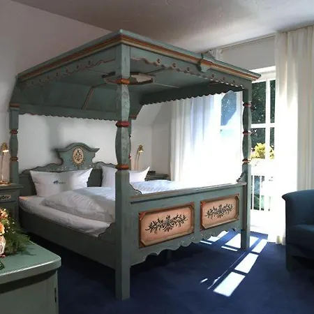 Hotell Waldhaus An De Miaelkwellen 4*