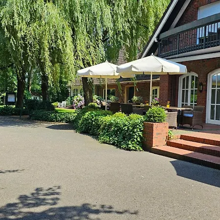 Waldhaus An De Miaelkwellen Hotel