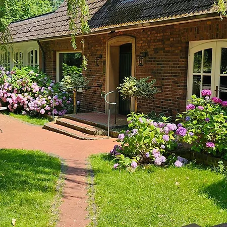 Waldhaus An De Miaelkwellen Hotel